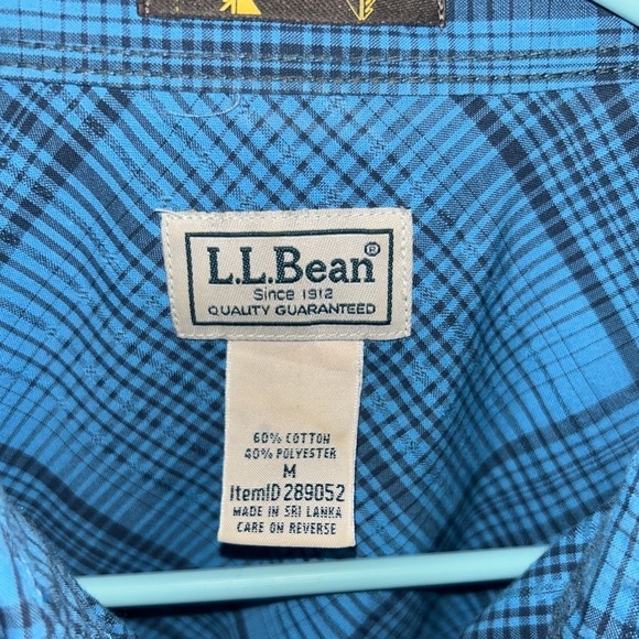 LL Bean Men’s 60% Cotton 40% Polyester Button Down Shirt Size Medium. - Picture 3 of 3